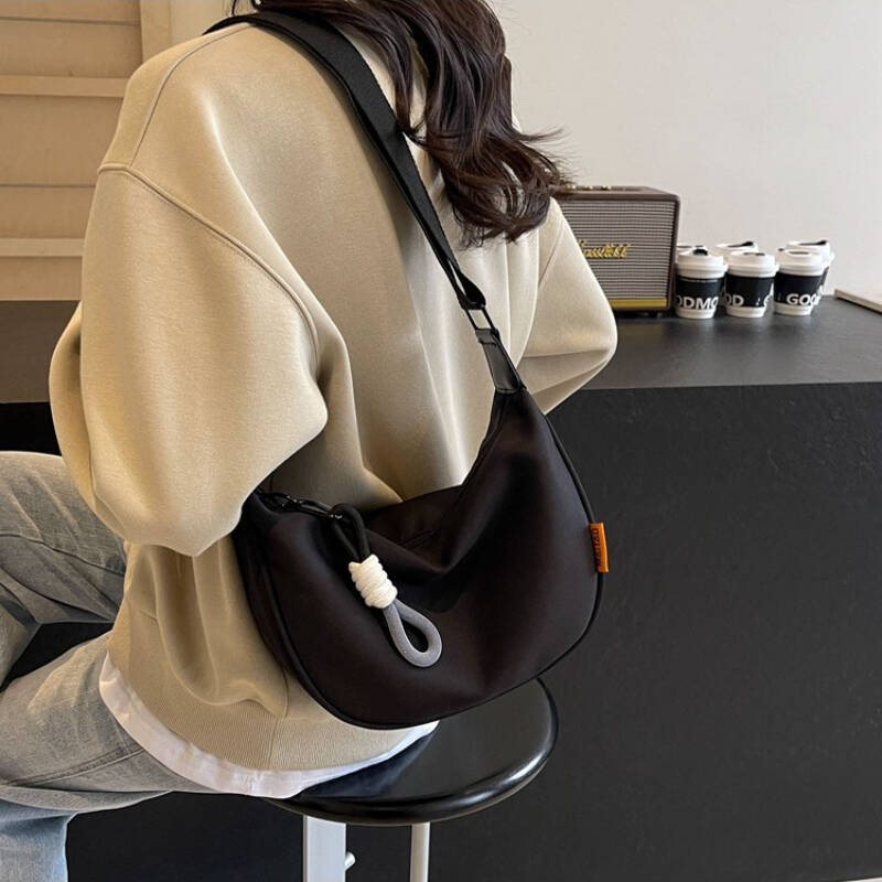 新作ファッショナブルなクロスボディバッグ、シンプルな幅広スト - Home Textiles Store のレビューと価格